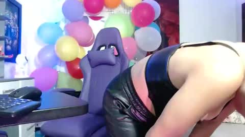 Snapshot of hot_sexy_bunny chatting on September 26, 2025, 1:15 pm hot sexy bunny online show from September 26, 2025, 1:15 pm