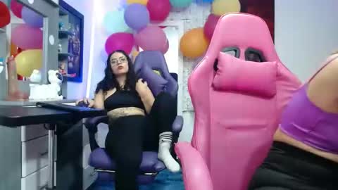 Snapshot of hot_sexy_bunny chatting on September 27, 2025, 1:49 pm hot sexy bunny online show from September 27, 2025, 1:49 pm