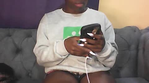 Snapshot of hot_tash chatting on June 21, 2026, 5:43 am hot_tash online show from June 21, 2026, 5:43 am