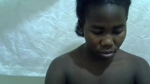 hotagrace online show from September 13, 2025, 8:52 pm