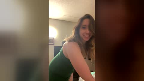 Snapshot of hotandhorny3591 chatting on April 28, 2026, 9:25 am hotandhorny3591 online show from April 28, 2026, 9:25 am