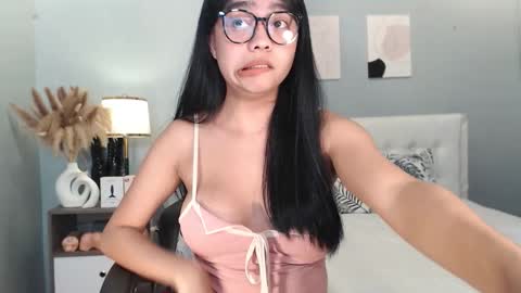 Snapshot of hotasian_gabby69 chatting on December 4, 2025, 1:42 pm hotasian_gabby69 online show from December 4, 2025, 1:42 pm