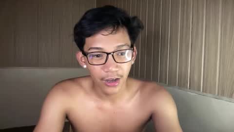 hotasian_jerome online show from May 8, 2026, 11:54 pm