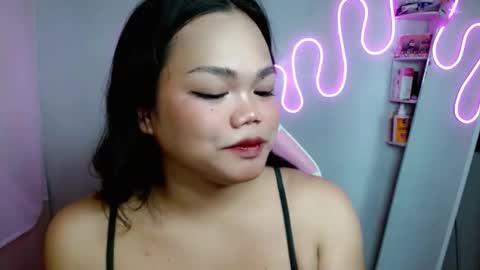 Snapshot of hotbabe_rica chatting on February 9, 2026, 7:23 am Ricaa online show from February 9, 2026, 7:23 am