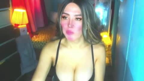 T A N Y A online show from October 16, 2025, 1:17 am