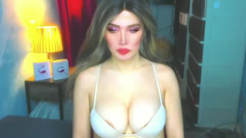 Snapshot of hotbabe_tanya chatting on February 26, 2026, 2:21 am T A N Y A online show from February 26, 2026, 2:21 am