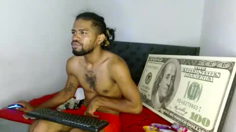 Snapshot of hotbody22_ chatting on April 25, 2026, 5:21 pm hotbody22_ online show from April 25, 2026, 5:21 pm