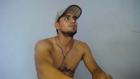 hotboy69nino online show from November 4, 2025, 7:35 pm