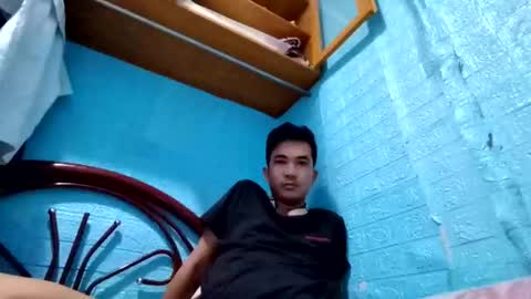 Snapshot of hotboyralph_2995xx chatting on December 19, 2025, 1:23 am hotboyralph_2995xx online show from December 19, 2025, 1:23 am