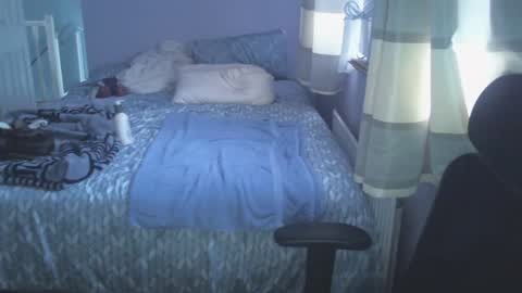 hotboyron online show from December 18, 2024, 10:40 am