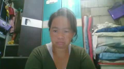 hotchicks4uxx online show from March 15, 2026, 1:00 am