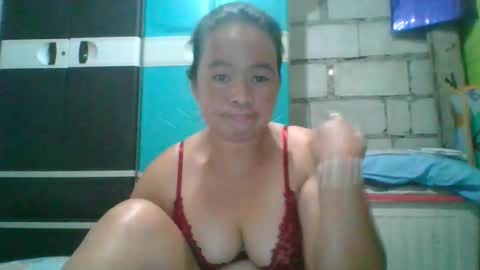 hotchicks4uxx online show from March 19, 2026, 11:53 pm