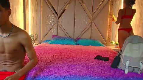 hotcouple_222 online show from December 2, 2025, 7:14 am