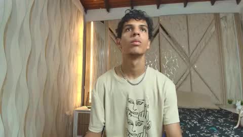 Snapshot of hotcouple_222 chatting on February 22, 2026, 7:23 pm hotcouple_222 online show from February 22, 2026, 7:23 pm