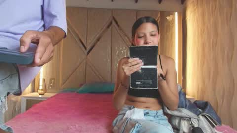 Snapshot of hotcouple_222 chatting on March 4, 2026, 7:25 am hotcouple_222 online show from March 4, 2026, 7:25 am