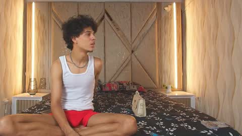 hotcouple_222 online show from May 27, 2026, 1:30 pm