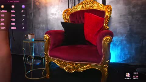 Snapshot of hotdesy_ chatting on January 12, 2025, 3:17 am Mistress online show from January 12, 2025, 3:17 am
