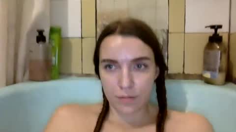 effy online show from January 19, 2025, 11:43 pm