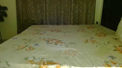 Snapshot of hoteliza6 chatting on February 12, 2026, 9:21 pm Eliza i dont show face in any show online show from February 12, 2026, 9:21 pm