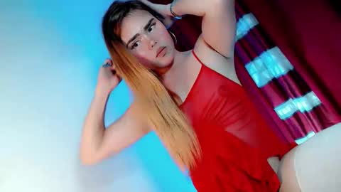 Snapshot of hotesttransintown chatting on January 11, 2026, 1:05 pm JANNA online show from January 11, 2026, 1:05 pm