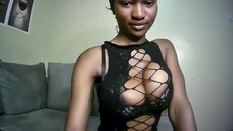 Snapshot of hotfalling706077 chatting on January 11, 2025, 7:06 am hotfalling706077 online show from January 11, 2025, 7:06 am