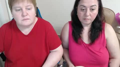 Snapshot of hotfiremommy chatting on January 17, 2026, 6:33 pm LimonkaFire online show from January 17, 2026, 6:33 pm