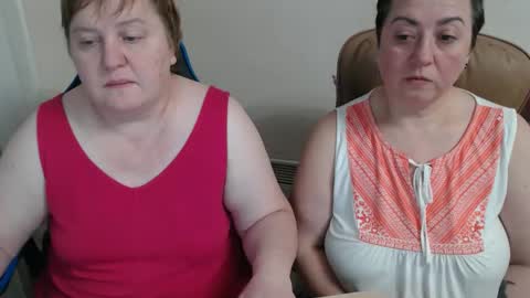 Snapshot of hotfiremommy chatting on February 10, 2026, 8:46 pm LimonkaFire online show from February 10, 2026, 8:46 pm