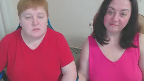 Snapshot of hotfiremommy chatting on March 5, 2026, 4:58 pm LimonkaFire online show from March 5, 2026, 4:58 pm