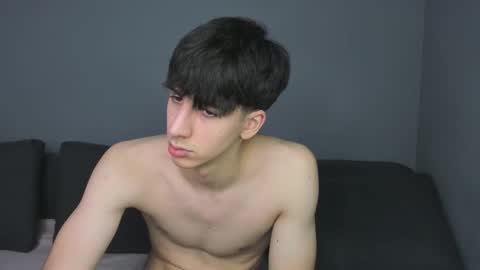 Snapshot of hotflirtyfella chatting on December 14, 2025, 6:41 am QUENTIN online show from December 14, 2025, 6:41 am