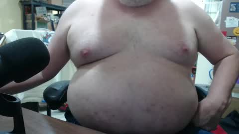 Snapshot of hotgrandpa594u chatting on September 14, 2025, 4:39 pm hotgrandpa594u online show from September 14, 2025, 4:39 pm