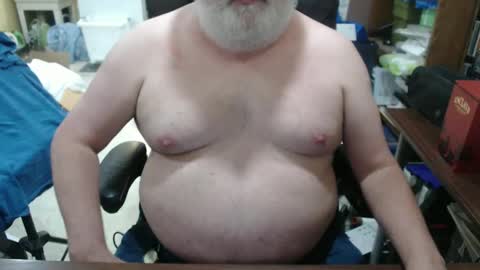 Snapshot of hotgrandpa594u chatting on October 6, 2025, 5:32 pm hotgrandpa594u online show from October 6, 2025, 5:32 pm