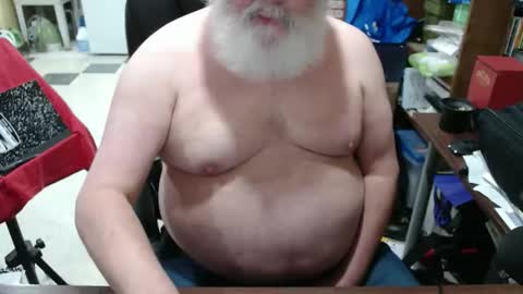 Snapshot of hotgrandpa594u chatting on February 1, 2026, 8:18 pm hotgrandpa594u online show from February 1, 2026, 8:18 pm