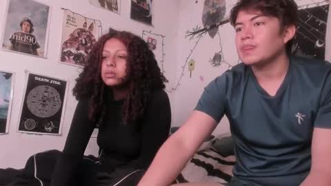 Sam and Nico online show from November 28, 2025, 3:04 pm