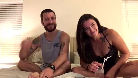 hothoneycouple online show from September 9, 2025, 3:39 am