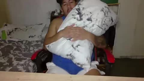 Snapshot of hothunkybear23 chatting on January 5, 2025, 12:42 am Khel online show from January 5, 2025, 12:42 am