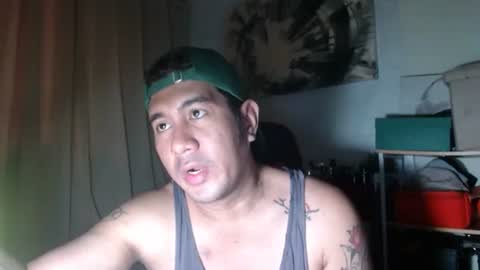 Snapshot of hothunkybear23 chatting on December 18, 2025, 1:55 am Khel online show from December 18, 2025, 1:55 am