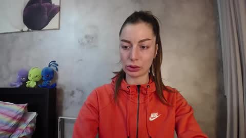 Snapshot of hotilia18 chatting on February 22, 2026, 2:37 pm Lia online show from February 22, 2026, 2:37 pm