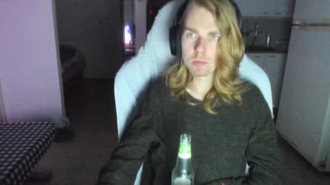 Hikikomori Alex online show from December 4, 2024, 6:28 pm