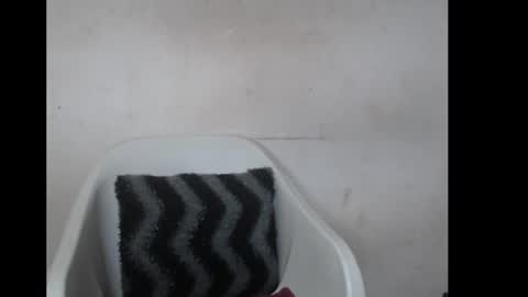 hotjessie0 online show from October 29, 2025, 5:42 am