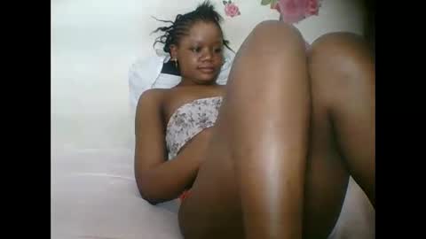 LOYCE online show from October 9, 2025, 8:07 pm