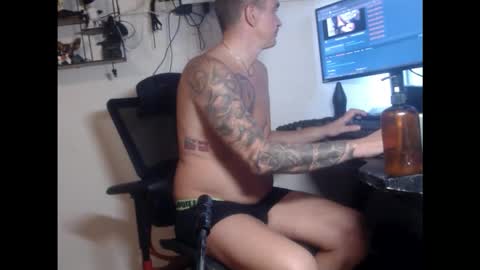 Snapshot of hotkinkytat chatting on October 8, 2025, 10:57 am hotkinkytat online show from October 8, 2025, 10:57 am