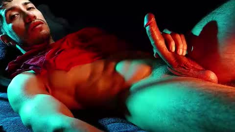 Snapshot of hotlatinking chatting on January 19, 2026, 8:18 am Hotlatinking online show from January 19, 2026, 8:18 am