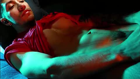 Snapshot of hotlatinking chatting on March 2, 2026, 7:21 pm Hotlatinking online show from March 2, 2026, 7:21 pm