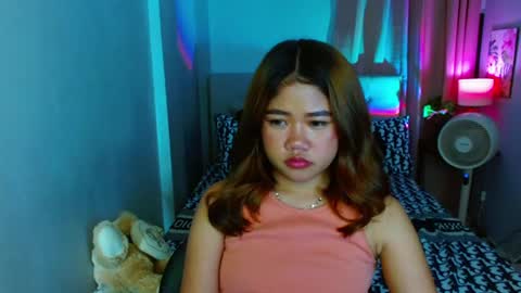 Layla online show from February 20, 2025, 1:30 pm