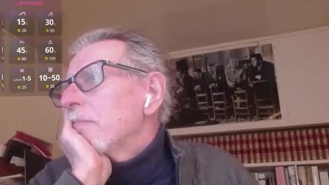 Snapshot of hotlux_54 chatting on March 8, 2026, 6:12 pm hotlux_54 online show from March 8, 2026, 6:12 pm