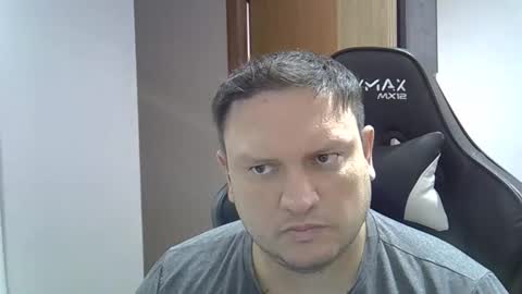 Snapshot of hotmaleintelligent chatting on September 29, 2025, 12:21 pm GorgeousBrunet online show from September 29, 2025, 12:21 pm