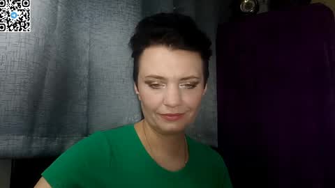 hotmamaqueen234 online show from May 6, 2026, 8:25 pm