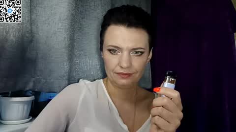 hotmamaqueen234 online show from May 11, 2026, 4:04 pm