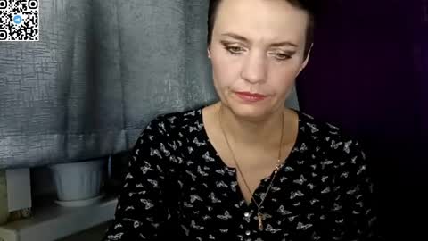 hotmamaqueen234 online show from May 14, 2026, 9:10 pm