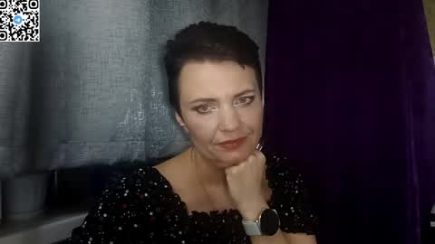 hotmamaqueen234 online show from May 16, 2026, 7:56 pm